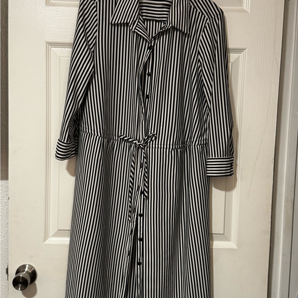 Mlle Gabrielle Black and White Long Sleeve Dress